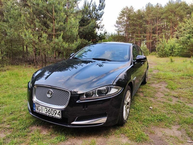 Niebieski Używany 2012 Jaguar XF Portfolio Sedan/Limuzyna | 26 500 zł (Uczciwa cena) - Obraz 1/4