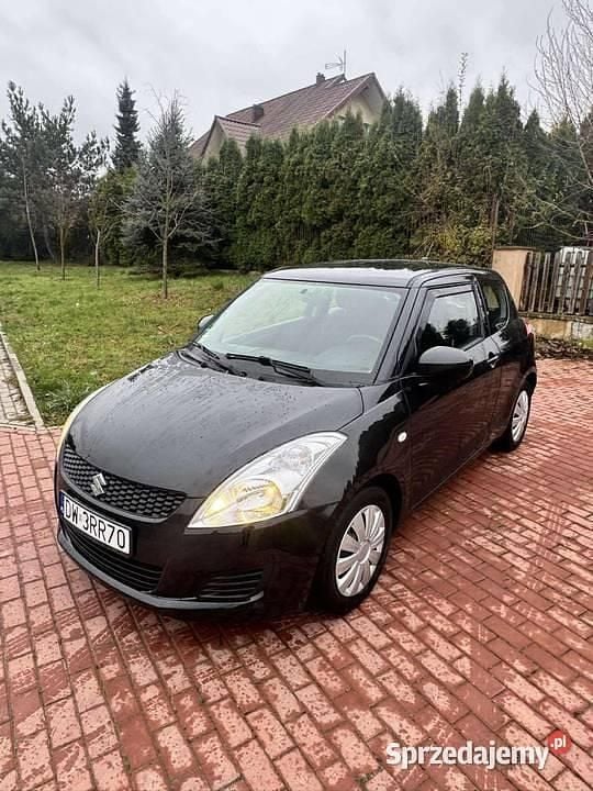 Czarny Używany 2011 Suzuki Swift Hatchback | 17 900 zł (Dobra cena) - Obraz 1/4