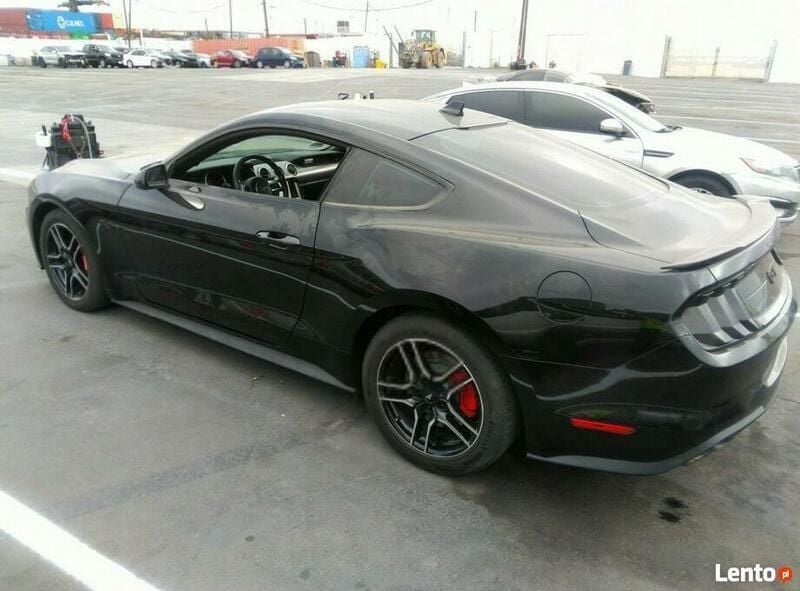 Używany Ford Mustang 460 KM (338 kW) 2021 Czarny Coupe