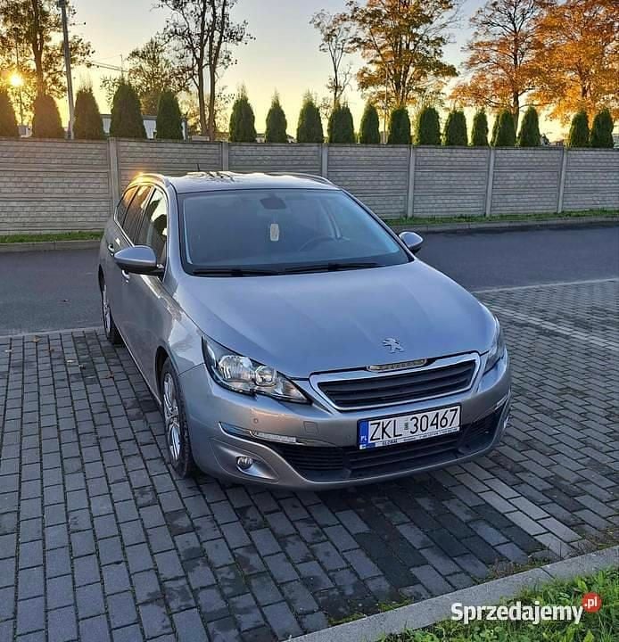Srebrny Używany 2015 Peugeot 308 Kombi | 27 900 zł (Uczciwa cena) - Obraz 1/4