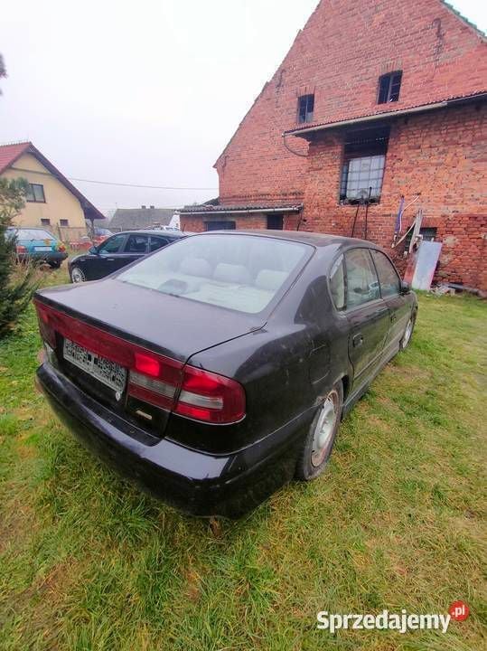 Używany Subaru Legacy 1999 Czarny Sedan/Limuzyna