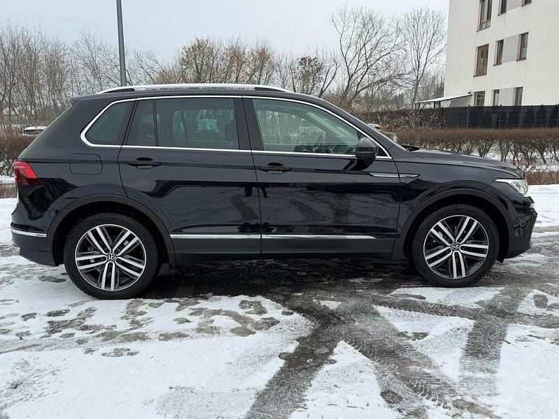 Używany VW Tiguan Elegance 150 KM (110 kW) 2021 Czarny SUV