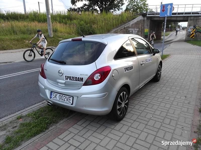 Srebrny Używany 2012 Opel Corsa Hatchback | 9500 zł (Super Cena) - Obraz 1/4
