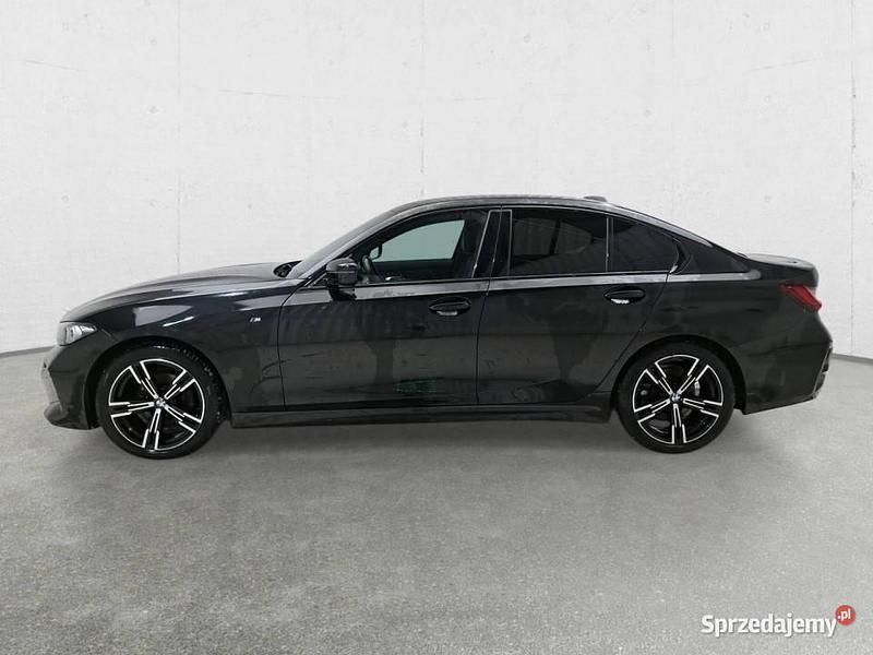 Używany BMW 318 Shadowline 156 KM (114 kW) 2023 Czarny Sedan/Limuzyna