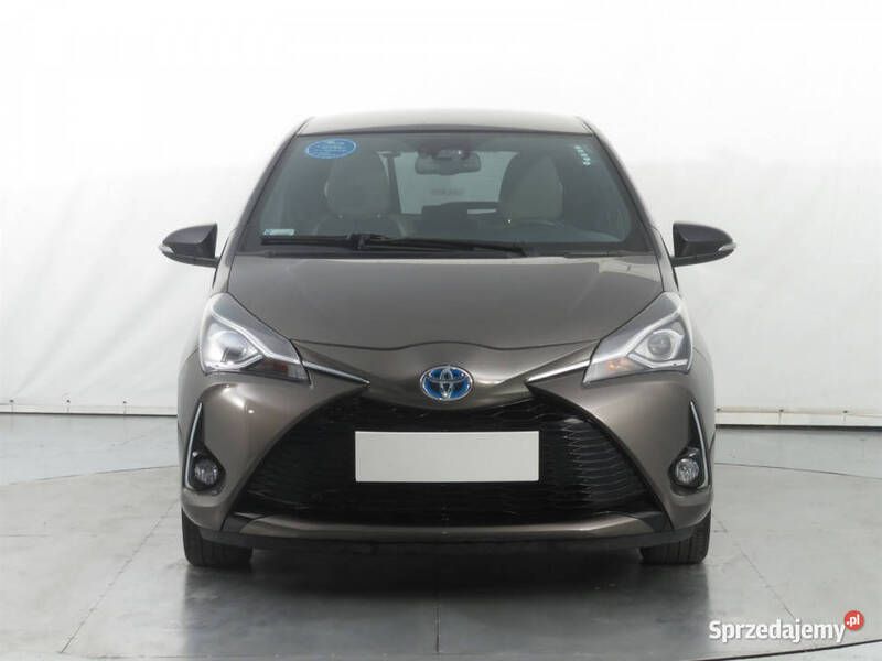 Szary Używany 2017 Toyota Yaris Hybrid Hatchback | 72 000 zł (Drogi) - Obraz 1/4