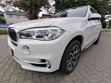 Biały Używany 2017 BMW X5 SUV | 104 999 zł - Obraz 1/4