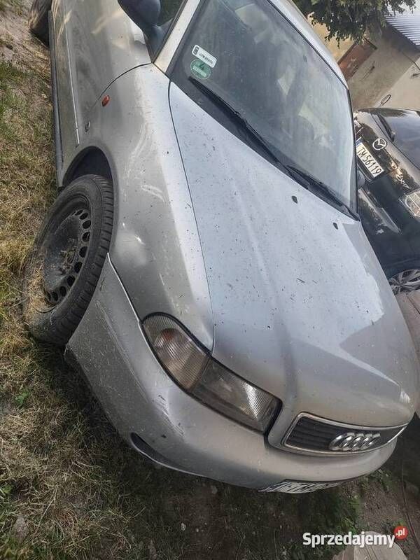 Srebrny Używany 1995 Audi A4 Sedan/Limuzyna | 1700 zł - Obraz 1/3