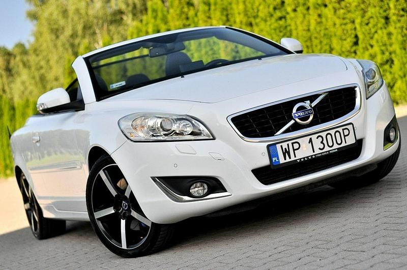 Biały (metalik) Używany 2012 Volvo C70 Kabriolet | 53 900 zł - Obraz 1/4