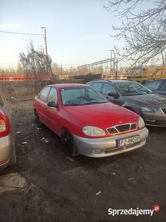 Używany Chevrolet Lanos 2001 Czerwony Sedan/Limuzyna