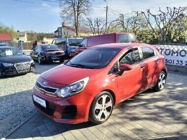 Bordowy (metalik) Używany 2015 Kia Rio 2 Hatchback | 29 900 zł - Obraz 1/4