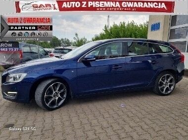 Niebieski Używany 2016 Volvo V60 Ocean Race Kombi | 47 900 zł (Dobra cena) - Obraz 1/4