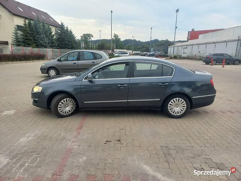 Używany 2009 VW Passat | 14 200 zł (Dość drogi) - Obraz 1/4
