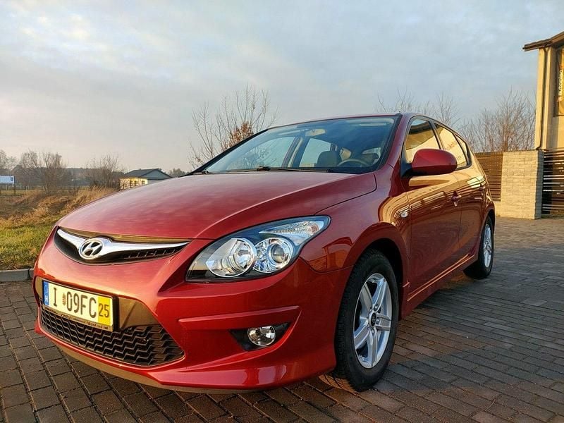 Czerwony Używany 2012 Hyundai i30 Hatchback | 23 900 zł (Dobra cena) - Obraz 1/4