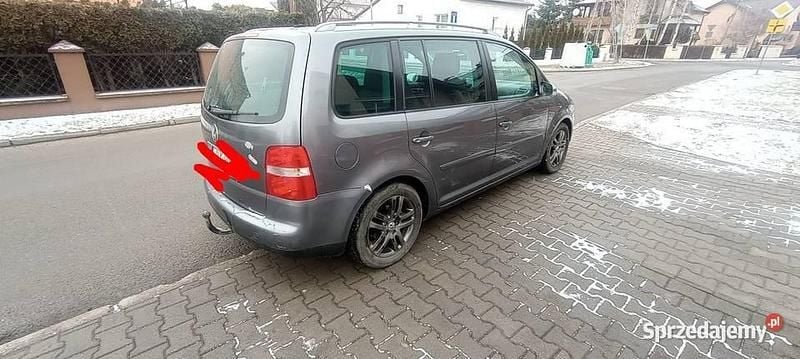 Używany VW Touran 2006 Srebrny Minivan