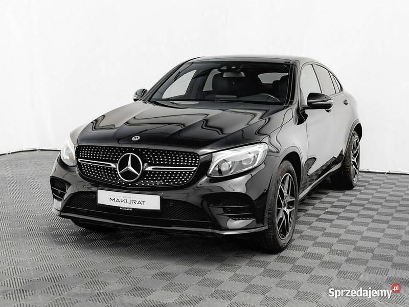 Czarny (metalik) Używany 2019 Mercedes GLC220 SUV | 154 850 zł (Uczciwa cena) - Obraz 1/4