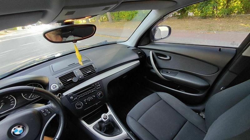 Używany BMW 116 122 KM (89 kW) 2010 Szary Hatchback