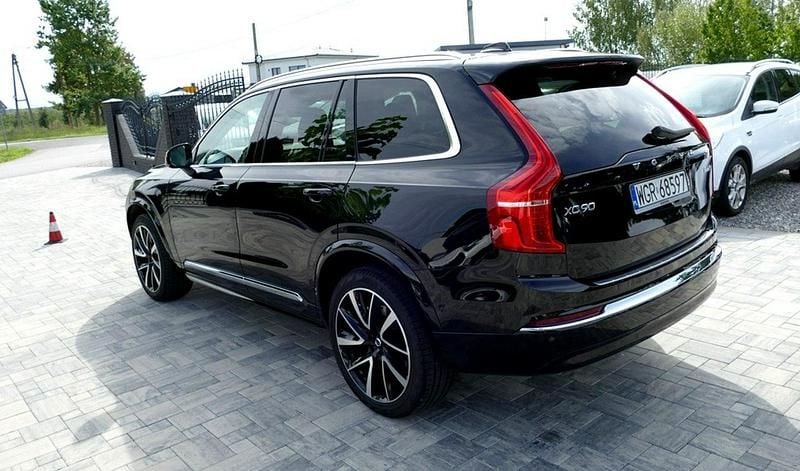 Używany Volvo XC90 310 KM (228 kW) 2023 Czarny (metalik) SUV