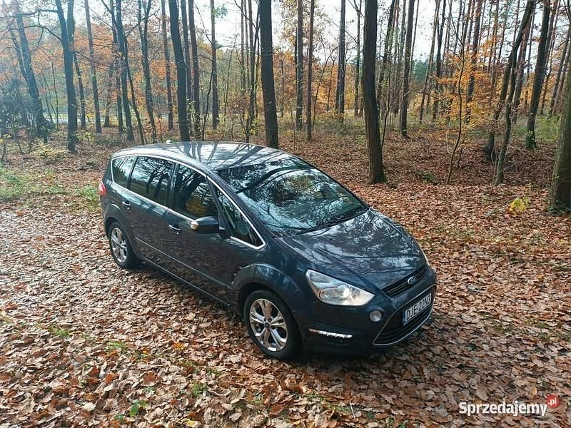 Używany Ford S-MAX Titanium 2011 Fioletowy Minivan
