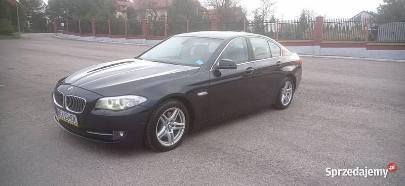 Granatowy Używany 2010 BMW 520 Sedan/Limuzyna | 45 800 zł (Uczciwa cena) - Obraz 1/4