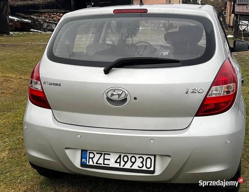 Używany Hyundai i20 2010 Srebrny Hatchback