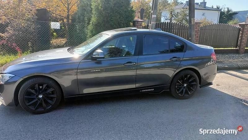 Grafitowy Używany 2017 BMW 320 Sedan/Limuzyna | 87 500 zł (Dość drogi) - Obraz 1/4