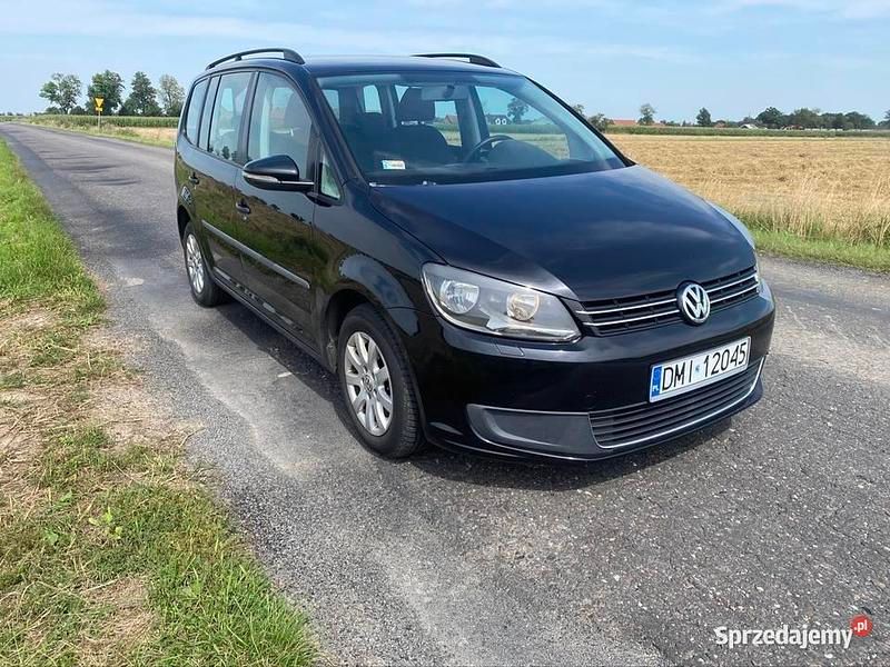 Czarny Używany 2011 VW Touran Minivan | 19 900 zł (Uczciwa cena) - Obraz 1/4