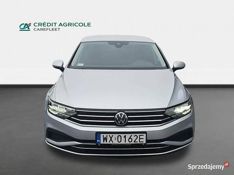 Srebrny Używany 2021 VW Passat Business Sedan/Limuzyna | 64 300 zł (Super Cena) - Obraz 1/4