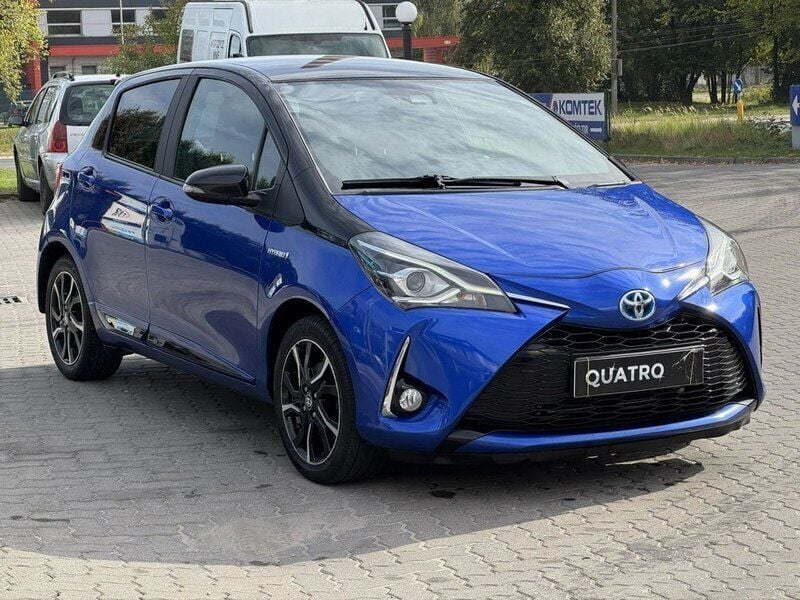 Inny (metalik) Używany 2018 Toyota Yaris Hybrid Hatchback | 51 500 zł (Dobra cena) - Obraz 1/4