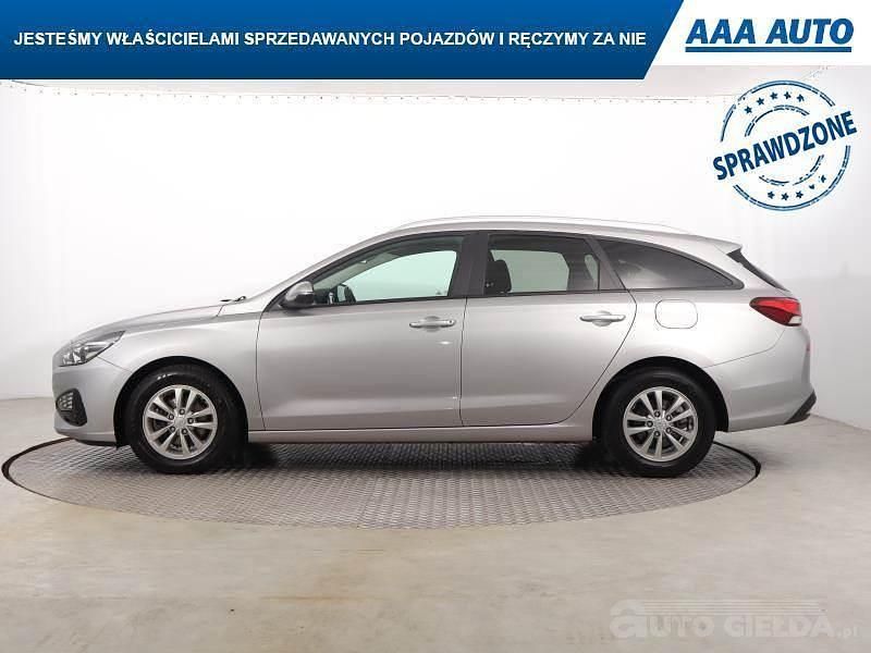 Używany Hyundai i30 120 KM (88 kW) 2022 Szary