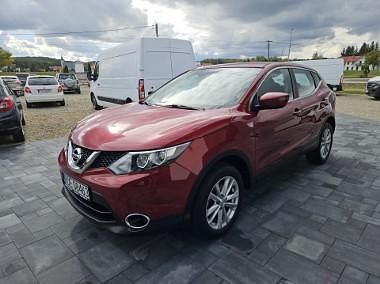 Czerwony Używany 2015 Nissan Qashqai SUV | 34 700 zł (Uczciwa cena) - Obraz 1/4