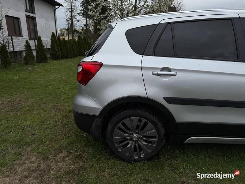 Używany Suzuki SX4 S-Cross 2013 Srebrny SUV