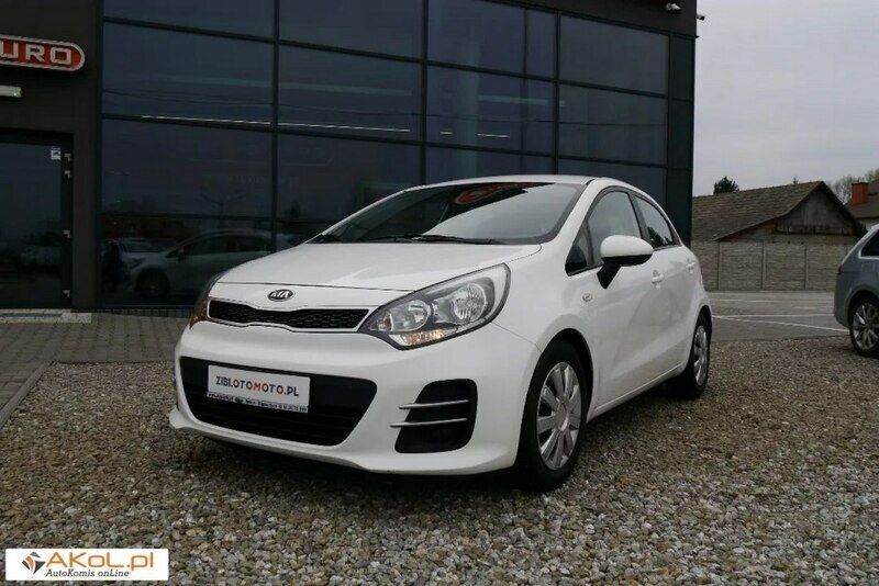 Biały Używany 2016 Kia Rio 2 Hatchback | 37 400 zł - Obraz 1/4