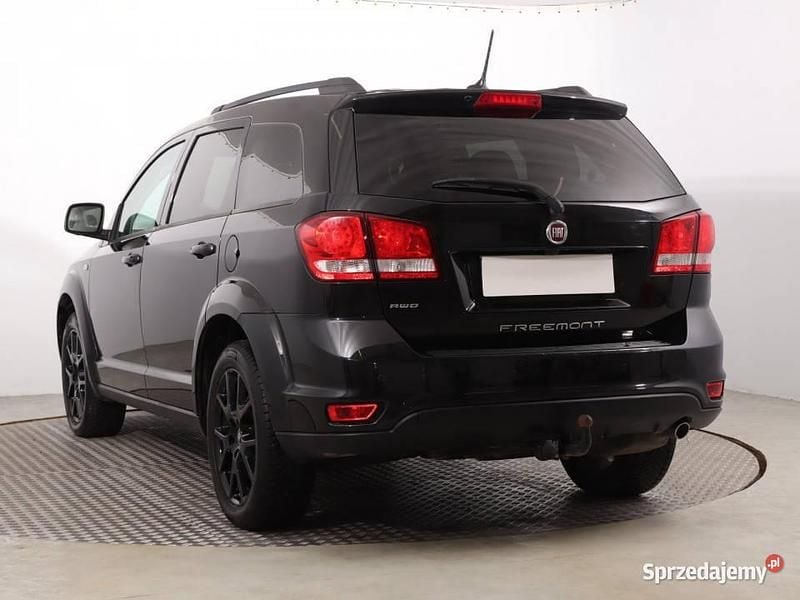 Używany Fiat Freemont 163 KM (119 kW) 2015 Czarny SUV