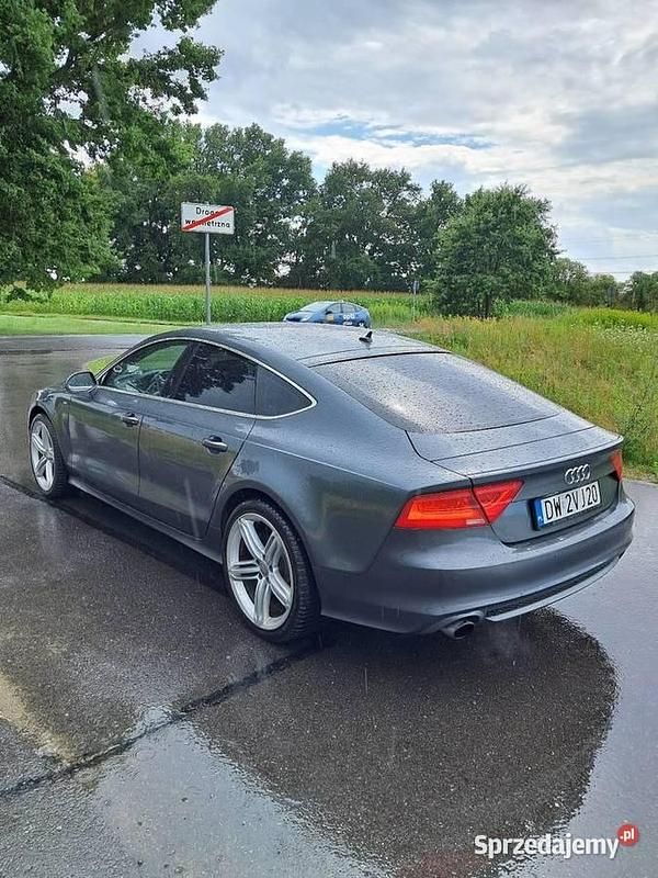 Używany Audi A7 S-Line 2011 Szary Hatchback