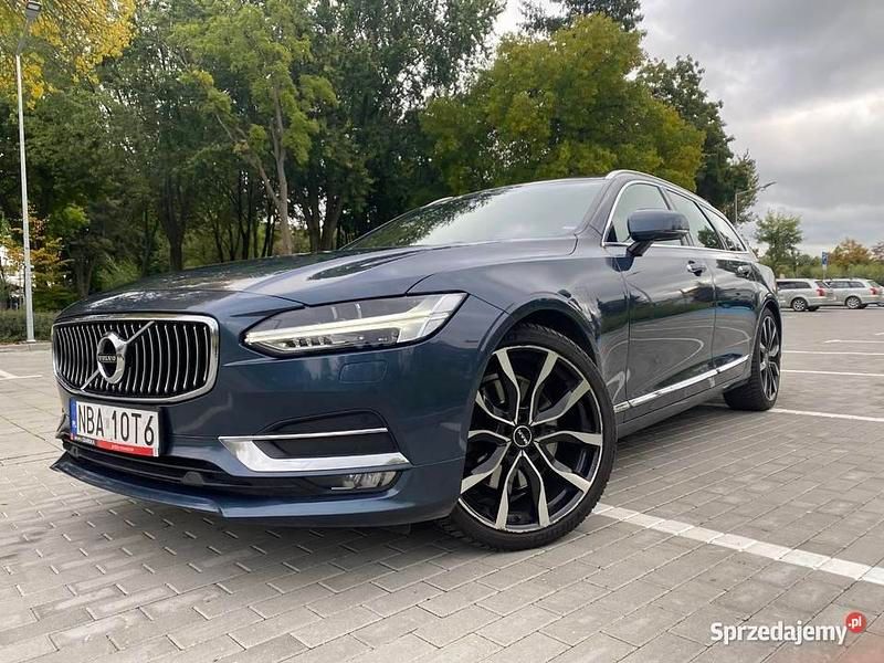Granatowy Używany 2017 Volvo V90 Kombi | 99 999 zł (Drogi) - Obraz 1/4