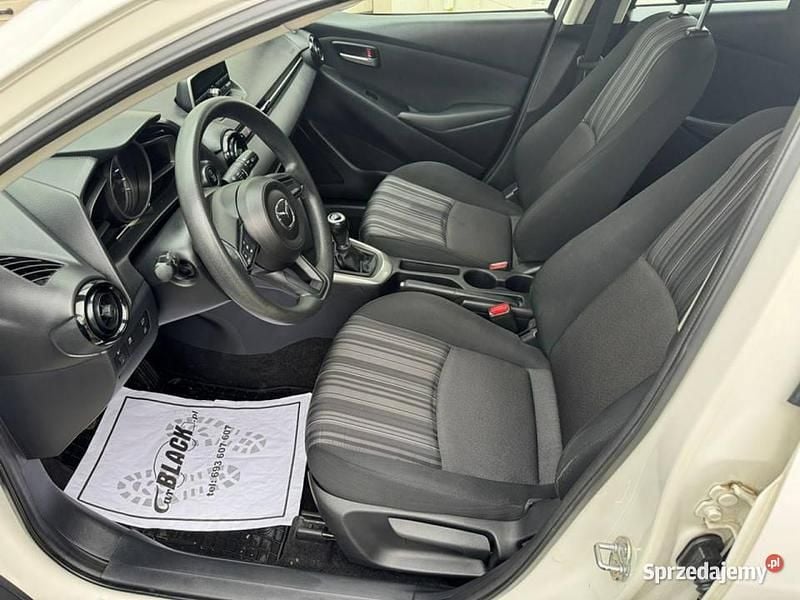 Używany Mazda 2 75 KM (55 kW) 2018 Biały Hatchback