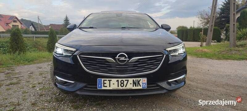 Czarny Używany 2018 Opel Insignia | 37 000 zł (Dobra cena) - Obraz 1/4