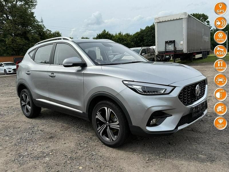 Srebrny (metalik) Używany 2023 MG ZS Sedan/Limuzyna | 27 900 zł - Obraz 1/4