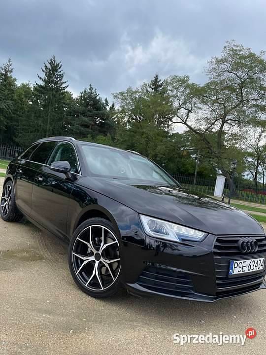 Używany 2016 Audi A4 Kombi | 61 800 zł (Uczciwa cena) - Obraz 1/4