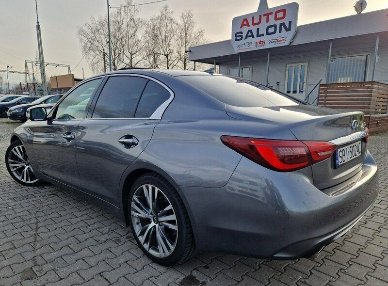 Używany Infiniti Q50 170 KM (125 kW) 2018 Grafitowy Sedan/Limuzyna