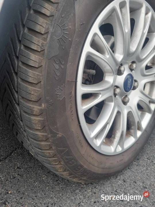 Używany Ford C-MAX 125 KM (91 kW) 2013 Srebrny Minivan