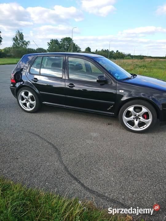 Czarny Używany 2000 VW Golf IV Hatchback | 7600 zł (Drogi) - Obraz 1/4