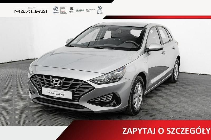 Używany Hyundai i30 110 KM (80 kW) 2022 Srebrny (metalik) Hatchback