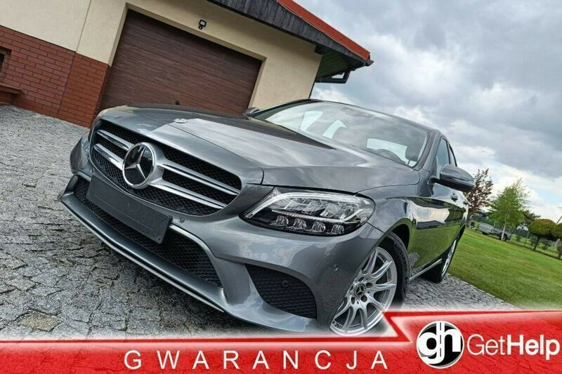 Czarny Używany 2019 Mercedes C180 Sedan/Limuzyna | 99 630 zł (Drogi) - Obraz 1/4