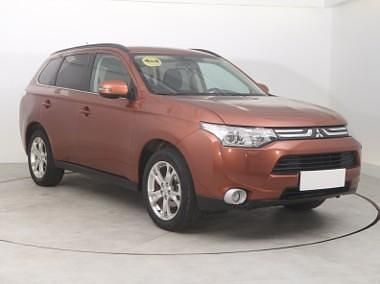 Brązowy Używany 2014 Mitsubishi Outlander SUV | 51 999 zł (Uczciwa cena) - Obraz 1/4