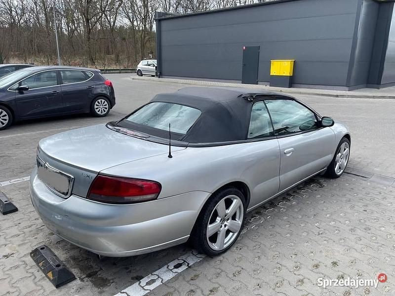 Używany 2002 Chrysler Sebring Sedan/Limuzyna | 9500 zł - Obraz 1/4