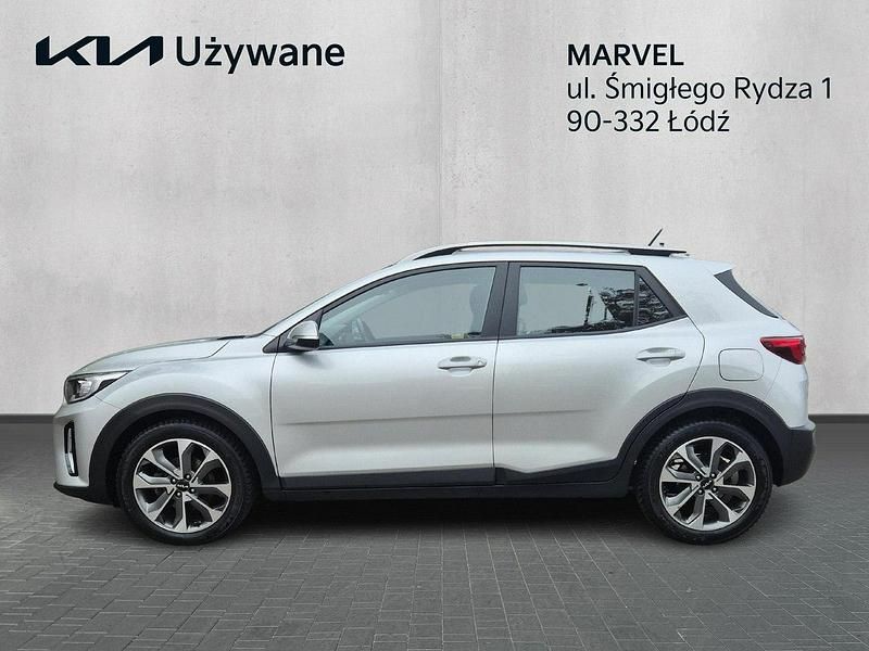 Używany Kia Stonic 100 KM (73 kW) 2023 Srebrny SUV