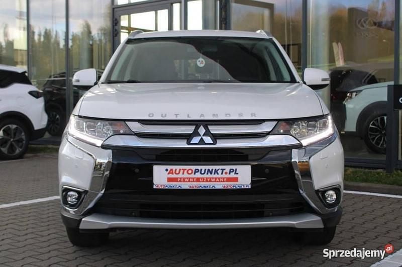 Używany 2016 Mitsubishi Outlander SUV | 54 900 zł (Uczciwa cena) - Obraz 1/4