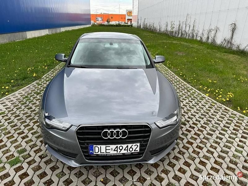 Szary Używany 2012 Audi A5 Coupe | 39 900 zł (Uczciwa cena) - Obraz 1/4