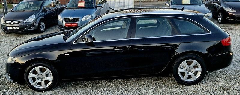 Używany Audi A4 143 KM (105 kW) 2011 Czarny Kombi
